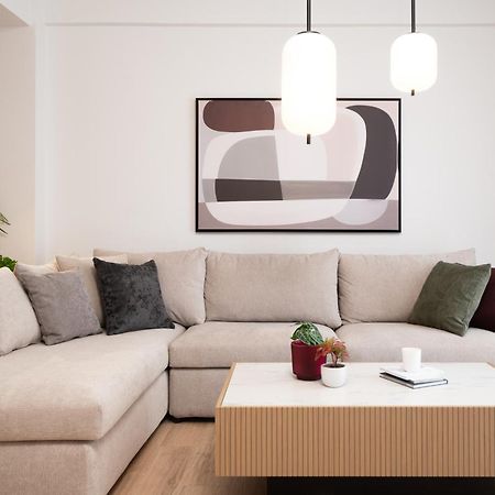 Luxury Apartment Next To The National Museum Афіни Екстер'єр фото