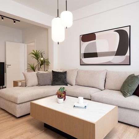 Luxury Apartment Next To The National Museum Афіни Екстер'єр фото