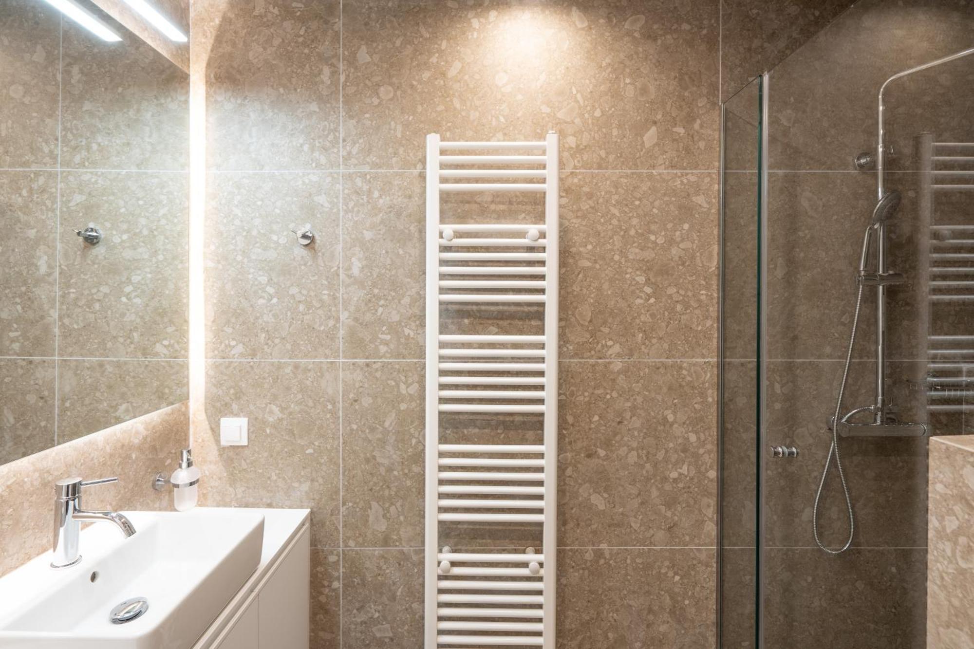 Luxury Apartment Next To The National Museum Афіни Екстер'єр фото
