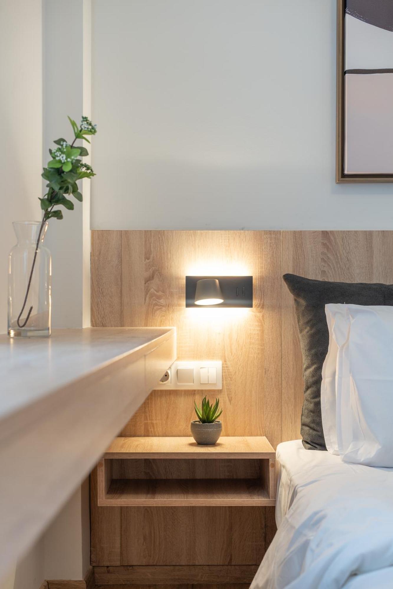 Luxury Apartment Next To The National Museum Афіни Екстер'єр фото