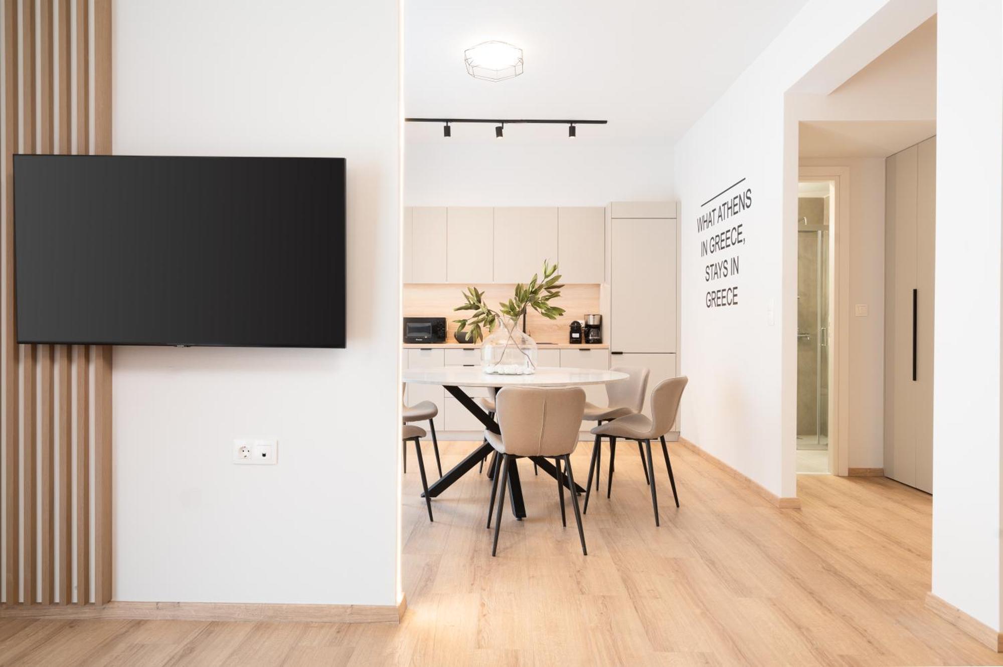 Luxury Apartment Next To The National Museum Афіни Екстер'єр фото