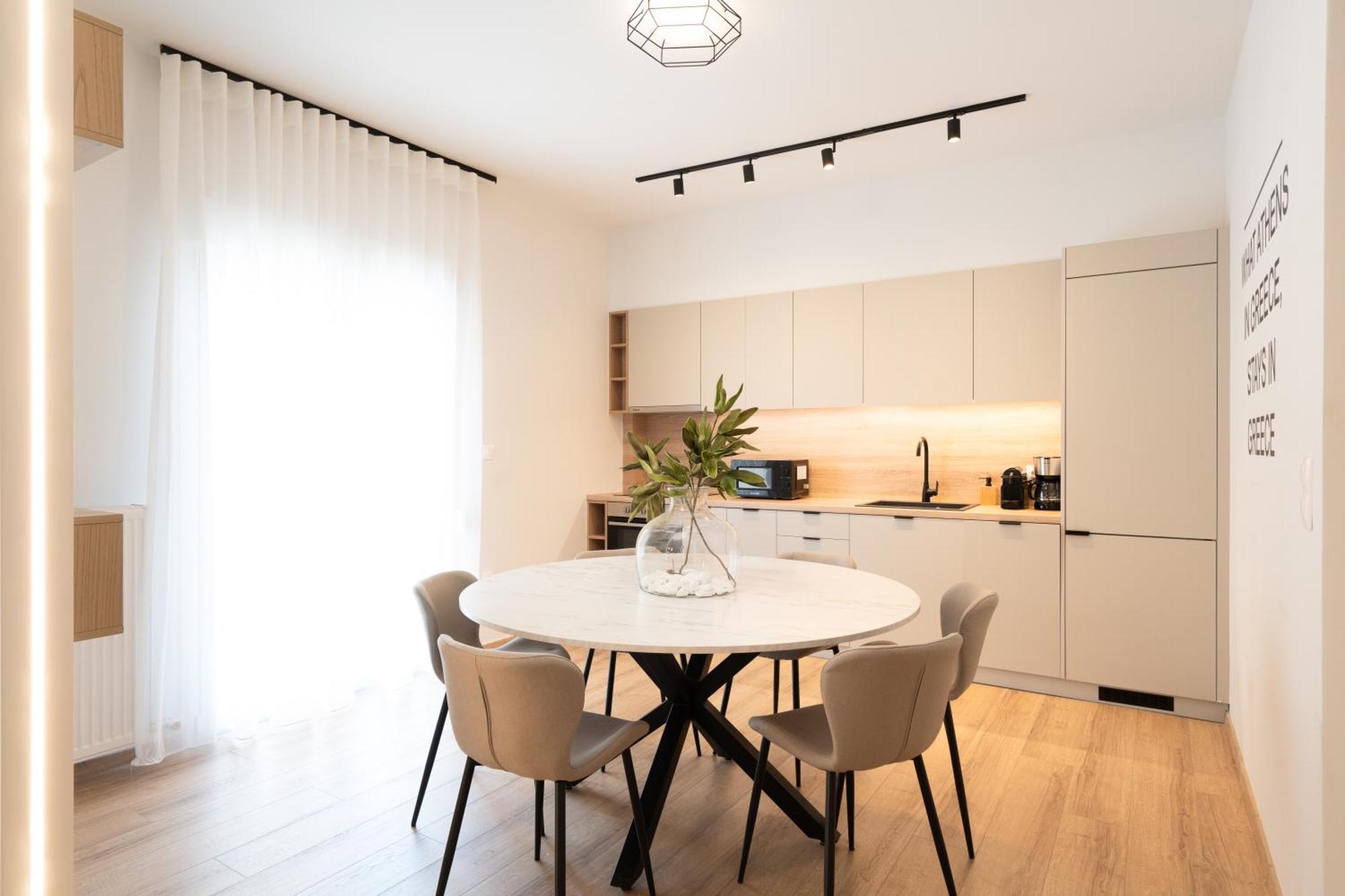 Luxury Apartment Next To The National Museum Афіни Екстер'єр фото